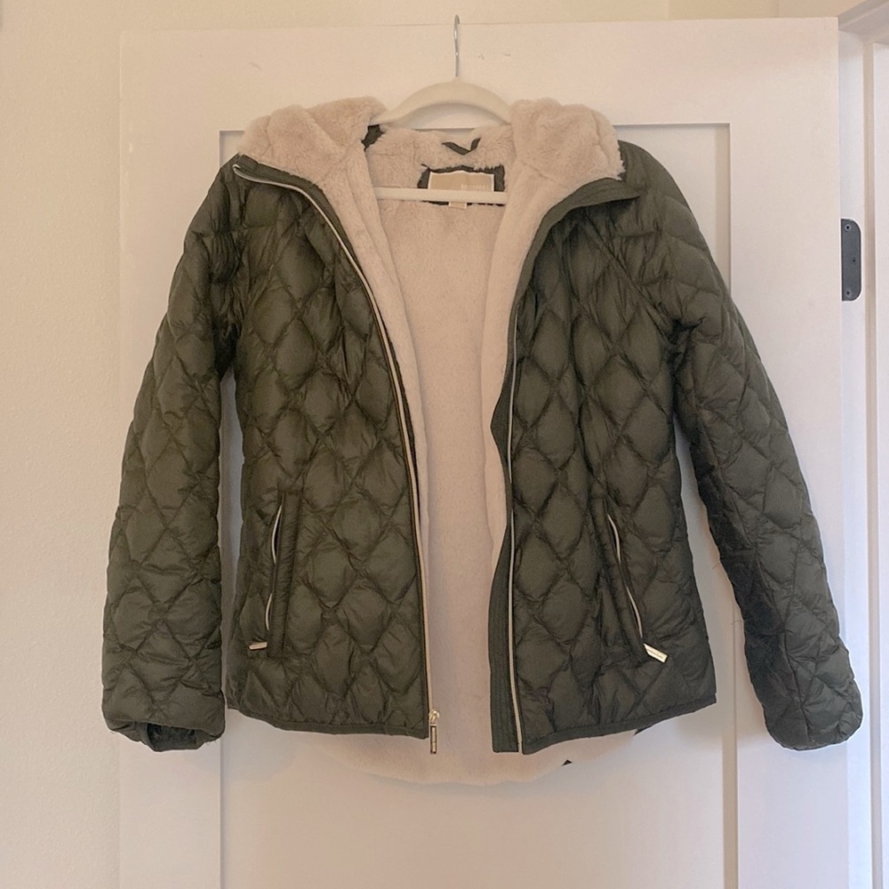 Micheal kors-  puffer coat, olive green, faux fur lined